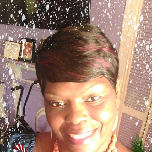 Meet your Posher, Maxcine - Picture 1 of 1